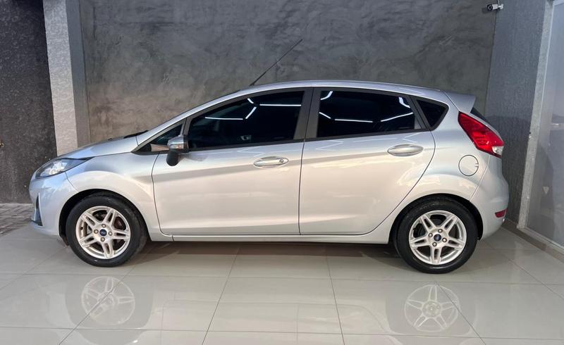 Ford Fiesta 16sel - foto 3