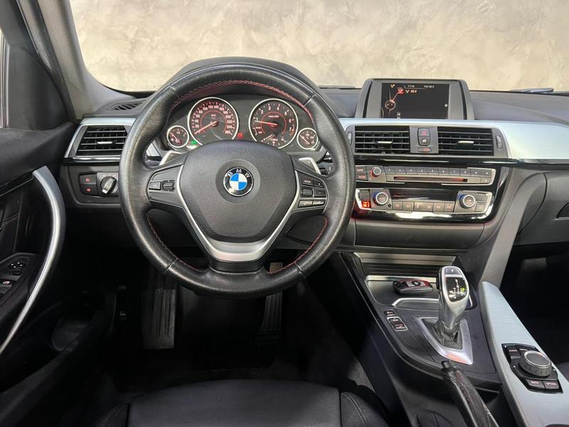 BMW 320i Active Flex - foto 13