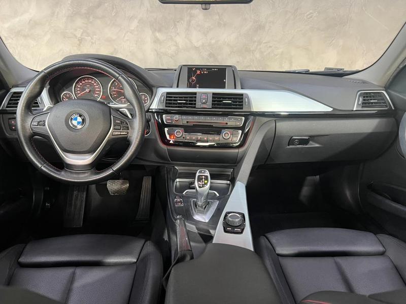BMW 320i Active Flex - foto 14