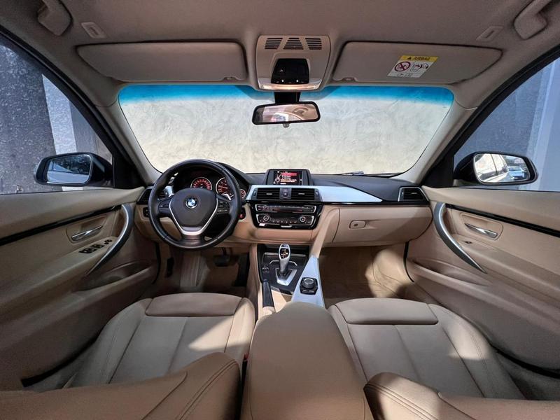 BMW 320i Active Flex - foto 15