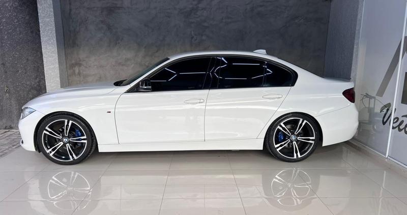 BMW 320i Active Flex - foto 3
