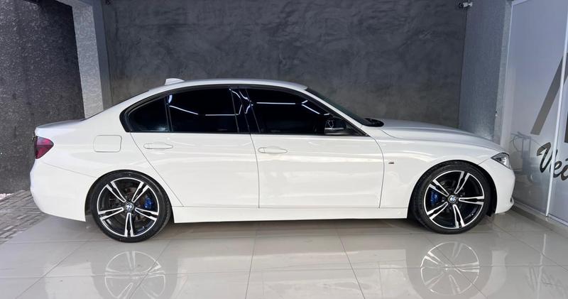 BMW 320i Active Flex - foto 7