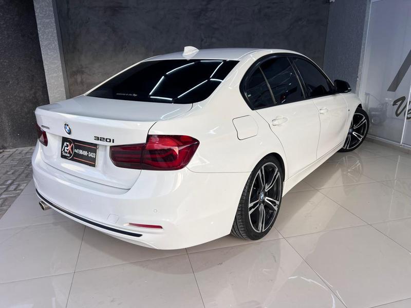 BMW 320i Active Flex - foto 8