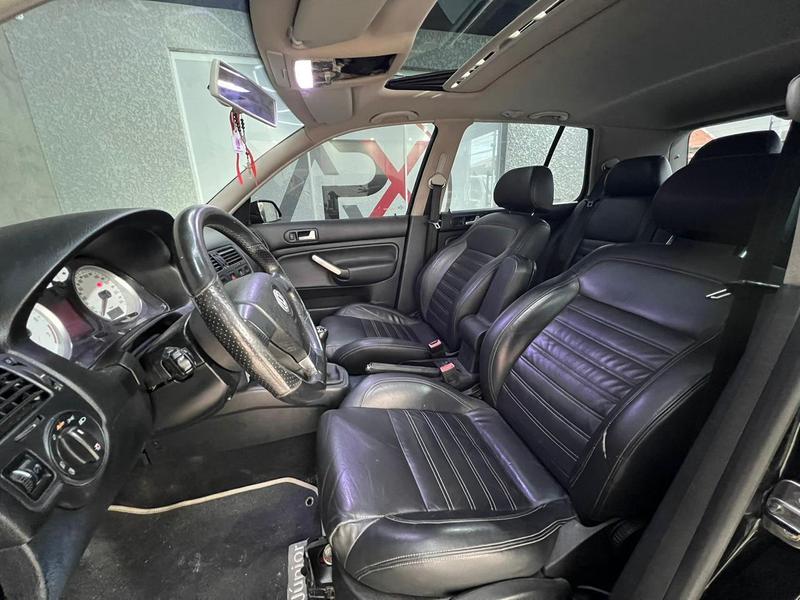 Volkswagen Golf 1.6 Sportline - foto 11