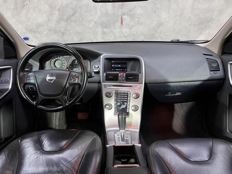 Volvo XC60 2.0 T5 Comf - foto 14