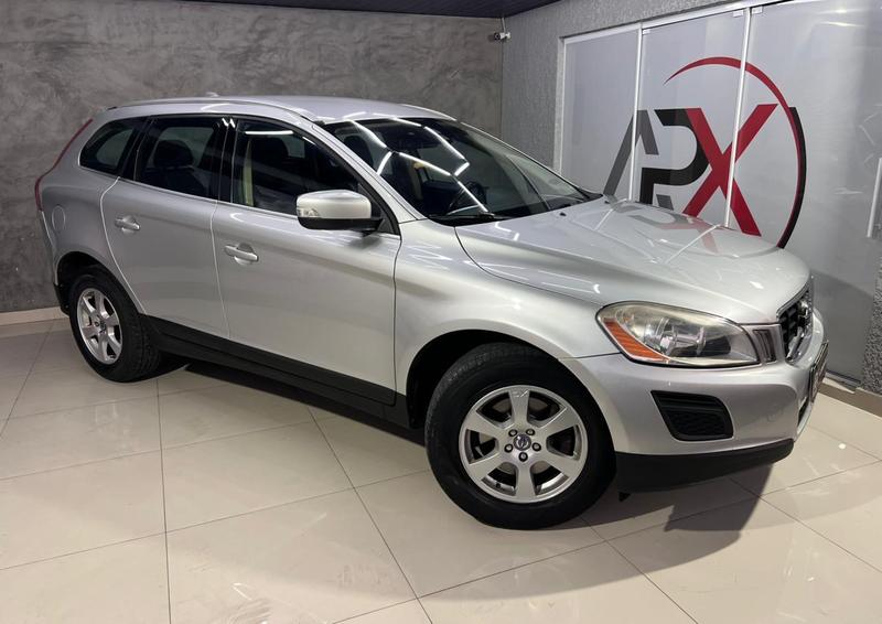 Volvo XC60 2.0 T5 Comf - foto 6