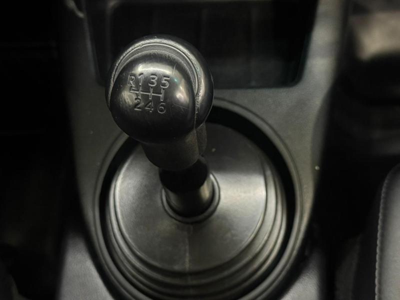 Toyota Hilux Cd 4X4 2.8 Diesel Mec. - foto 6