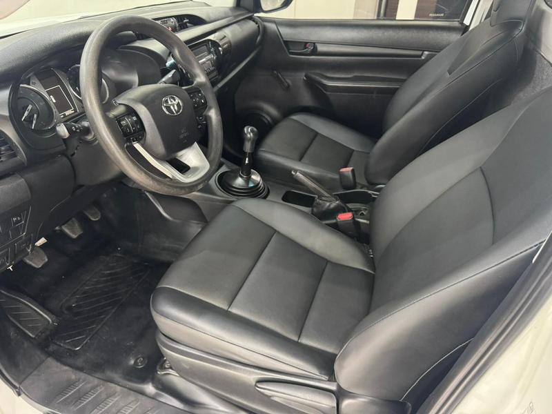 Toyota Hilux Cd 4X4 2.8 Diesel Mec. - foto 7