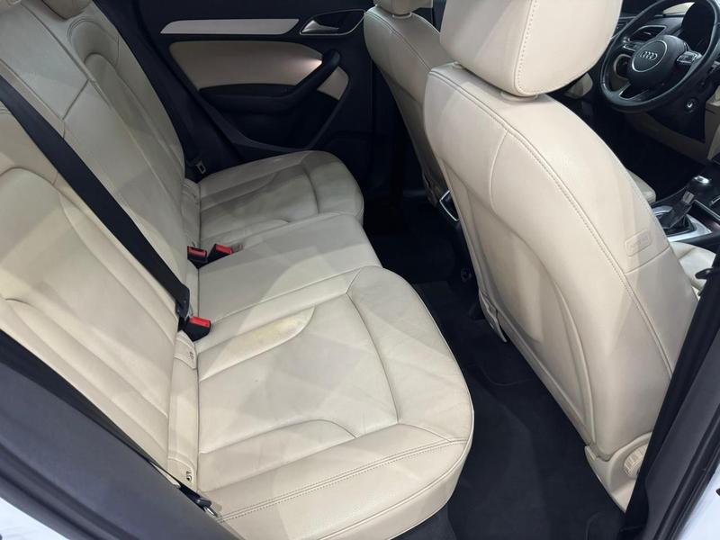 Audi Q3 2.0 16vtfsi Quattro 211cv S Tronic 5P - foto 9