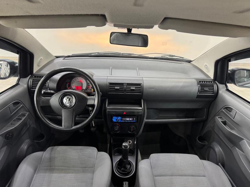 Volkswagen Fox Route 1.6 Mi Total Flex 8V 3P - foto 12