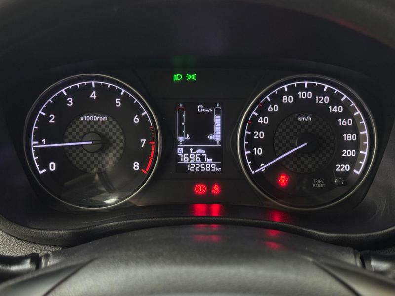 Hyundai HB20 1.0 Sense - foto 17