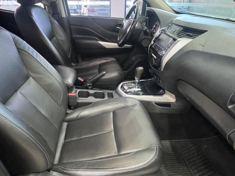 Nissan Frontier Xe Cd 4X4 23 Bi Tb Automático - foto 14