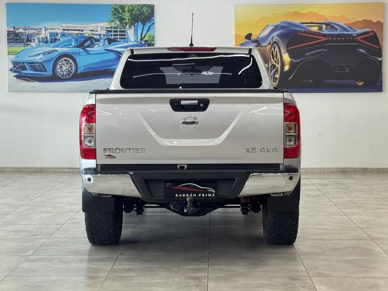 Nissan Frontier Xe Cd 4X4 23 Bi Tb Automático - foto 4