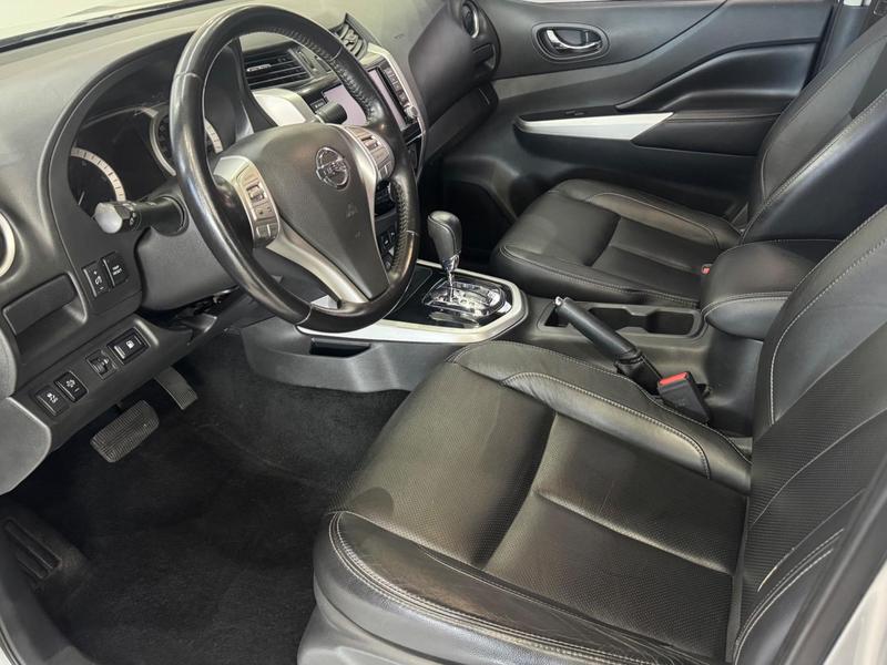 Nissan Frontier Xe Cd 4X4 23 Bi Tb Automático - foto 8