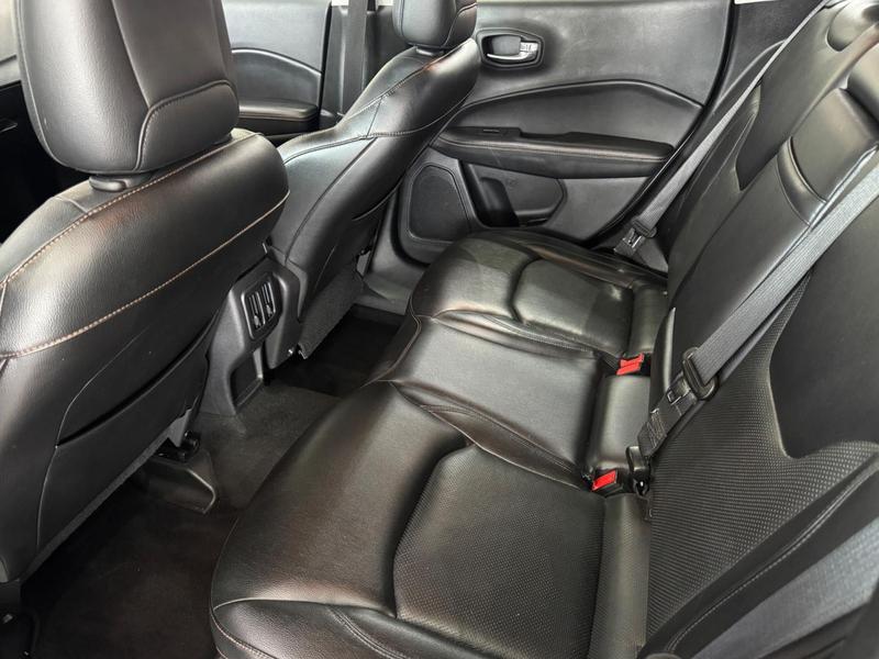 Jeep Compass Longitude 2.0 4X4 Dies. 16V Aut. - foto 10