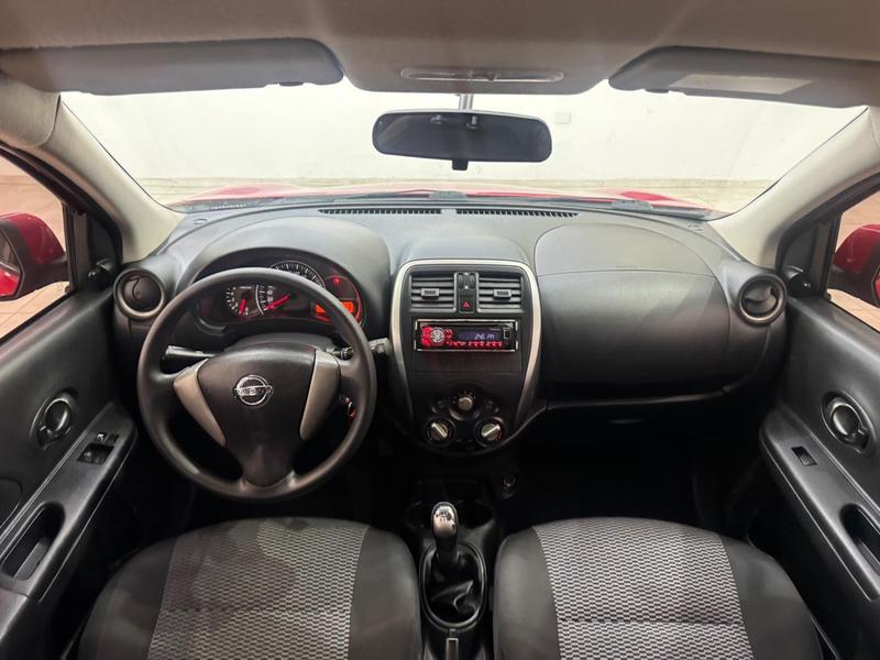 Nissan March 1.6 S 16V Flex 4P Manual - foto 12