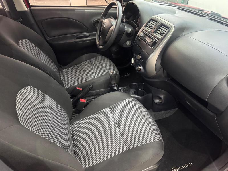 Nissan March 1.6 S 16V Flex 4P Manual - foto 9