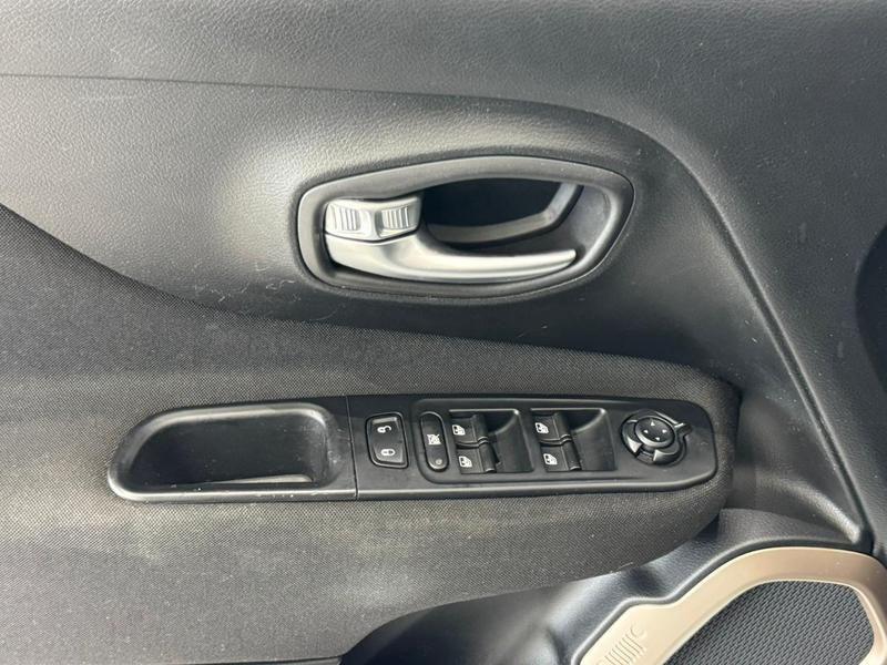 Jeep Renegade Longitude 1.8 Flex Automático - foto 14