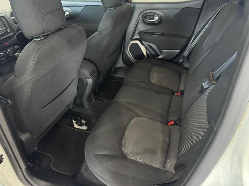 Jeep Renegade Longitude 1.8 Flex Automático - foto 12