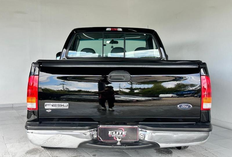 Ford F-250 XLT 3.9 4X2 Diesel Tb - foto 5