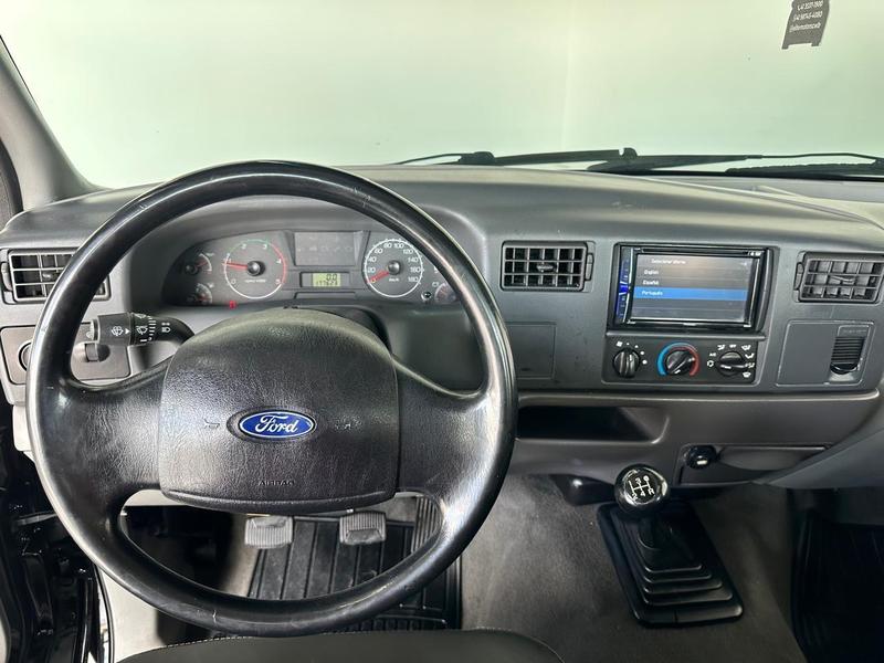 Ford F-250 XLT 3.9 4X2 Diesel Tb - foto 14