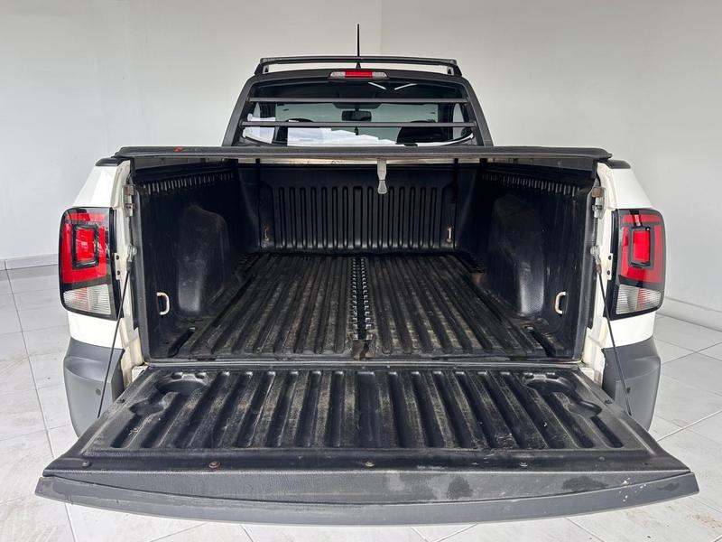 Volkswagen Saveiro Robust 1.6 Total Flex 16V - foto 20