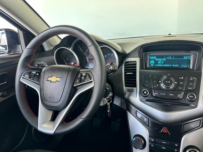 Chevrolet Cruze LT Hb - foto 12