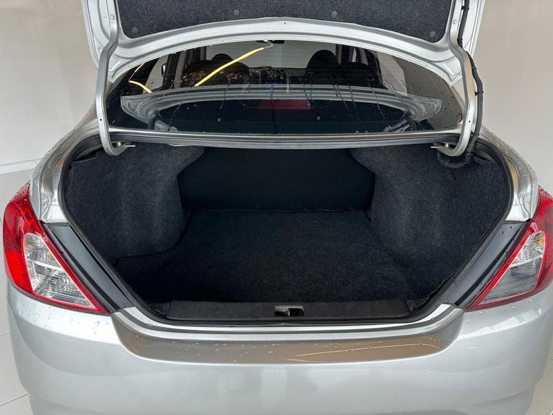 Nissan Versa 1.6 Sv - foto 16