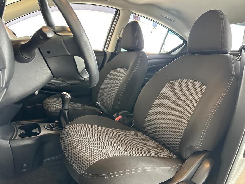 Nissan Versa 1.6 Sv - foto 8