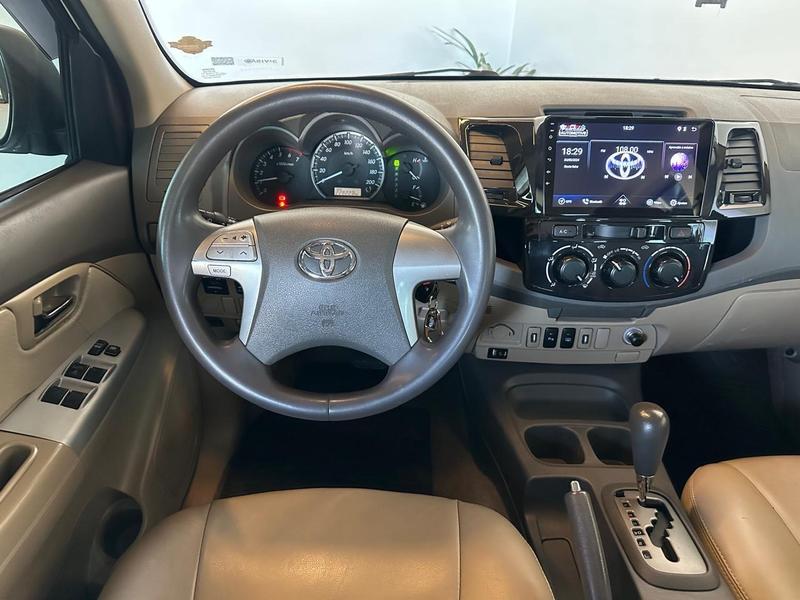 Toyota SW4 Sr 4X2 2.7 2.7 Flex 16V Aut. - foto 13