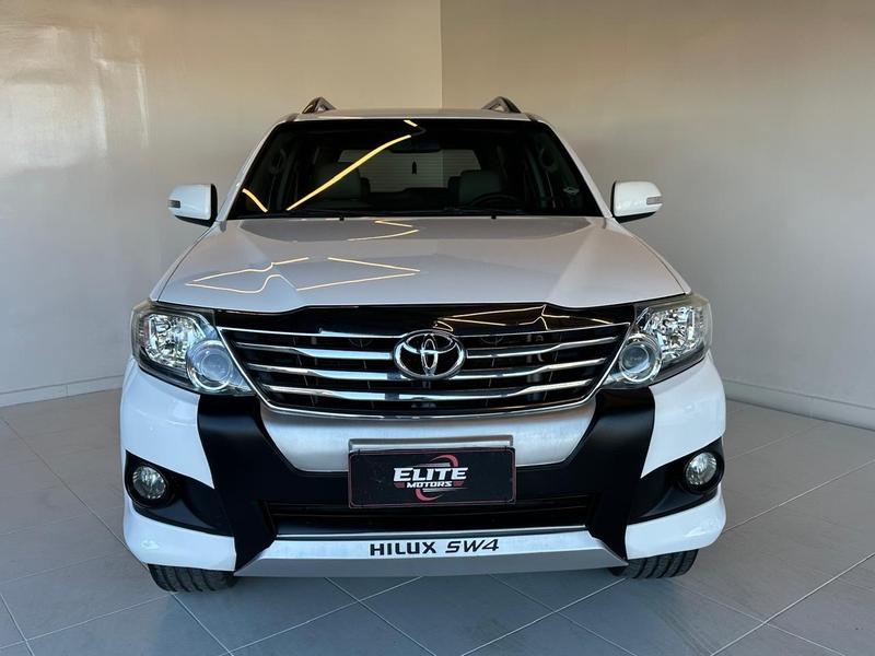 Toyota SW4 Sr 4X2 2.7 2.7 Flex 16V Aut. - foto 2