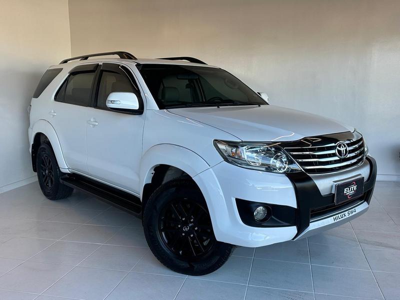 Toyota SW4 Sr 4X2 2.7 2.7 Flex 16V Aut. - foto 3