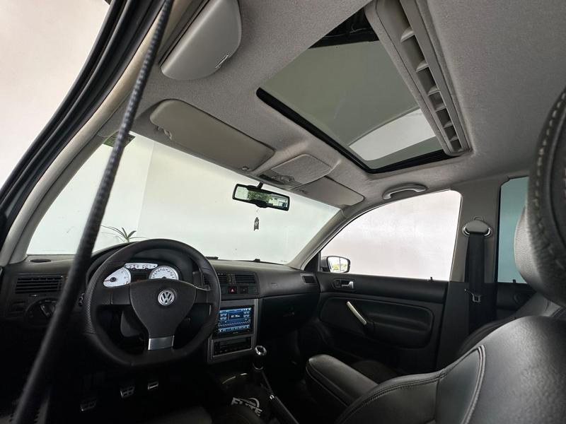 Volkswagen Golf 1.6 Sportline - foto 12