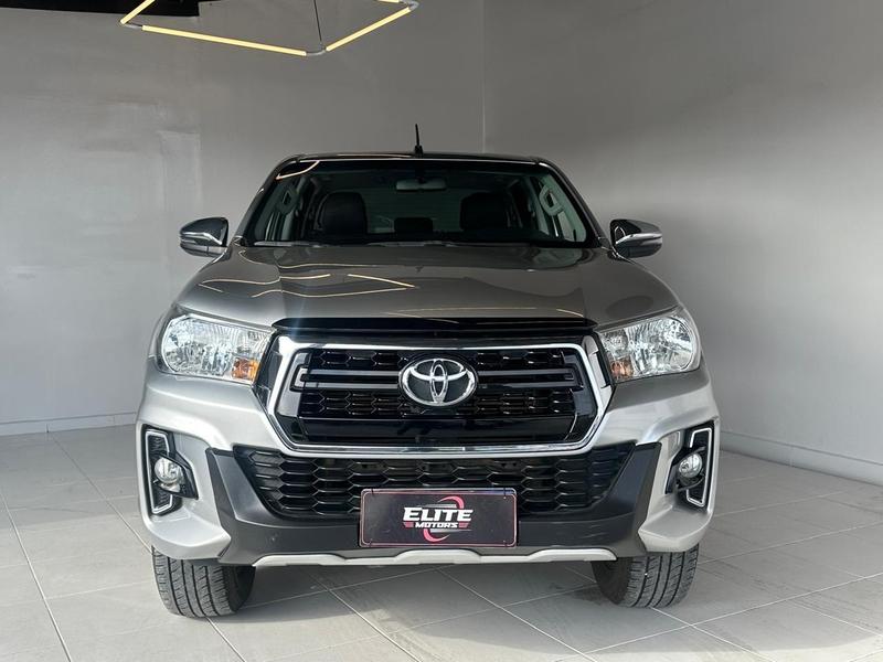 Toyota Hilux Cd Srx 4X4 2.8 TDI 16V Diesel Aut. - foto 2