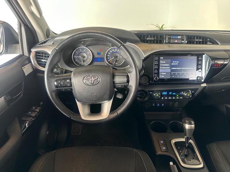 Toyota Hilux Cd Srx 4X4 2.8 TDI 16V Diesel Aut. - foto 13
