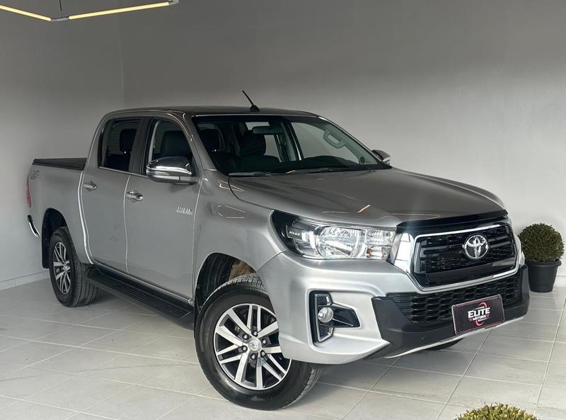 Toyota Hilux Cd Srx 4X4 2.8 TDI 16V Diesel Aut. - foto 3