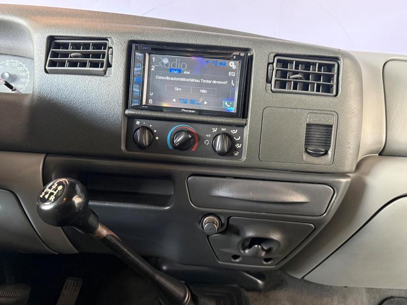 Ford F-250 XLT Csim 4X2 39 Tb Eletr - foto 16