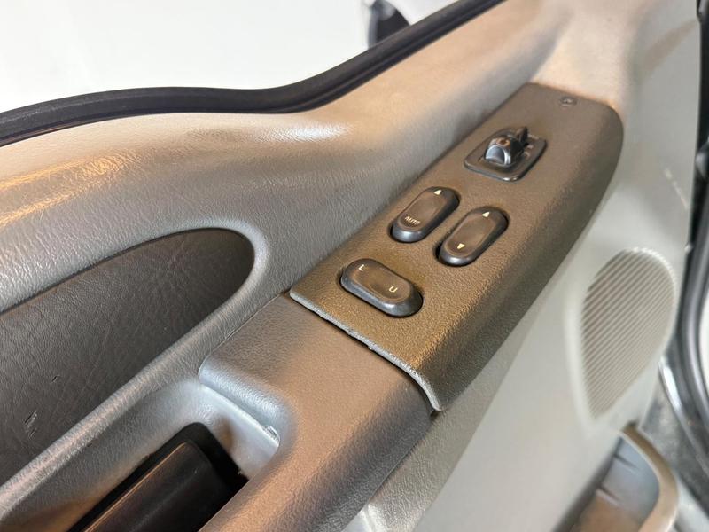 Ford F-250 XLT Csim 4X2 39 Tb Eletr - foto 17