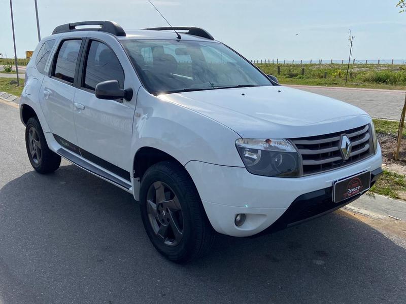 Renault Duster 2.0 D 4x2a - foto 2