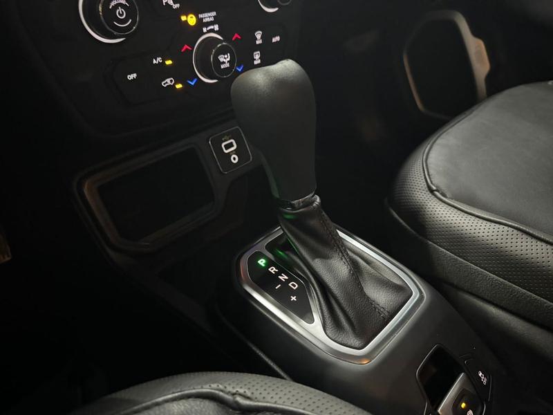 Jeep Renegade Sport 1.8 4X2 Flex 16V Aut. - foto 14