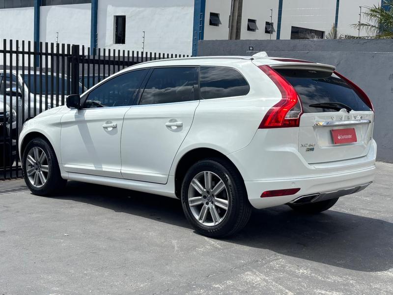 Volvo XC60 2.0 T5 Kin - foto 3