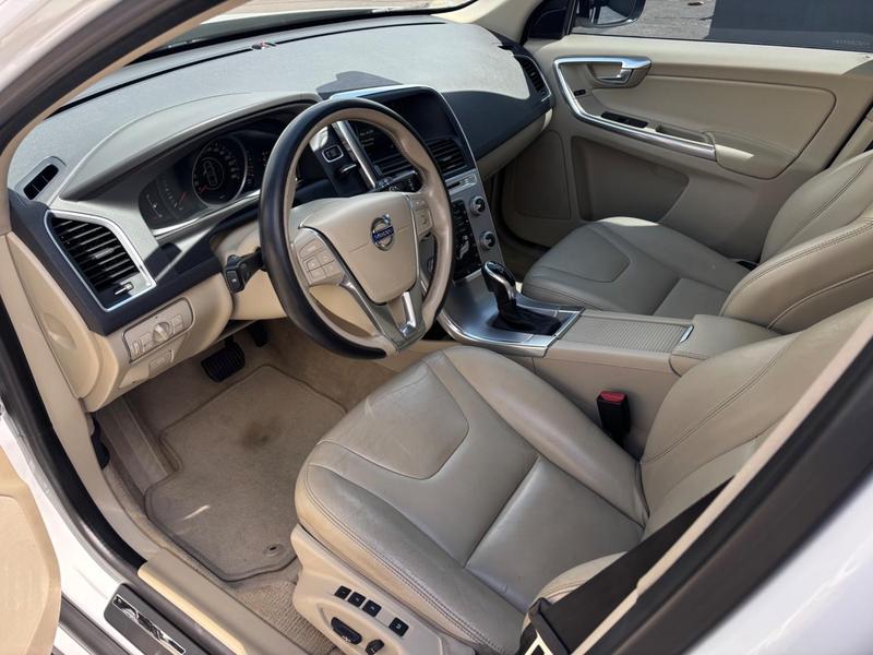 Volvo XC60 2.0 T5 Kin - foto 6
