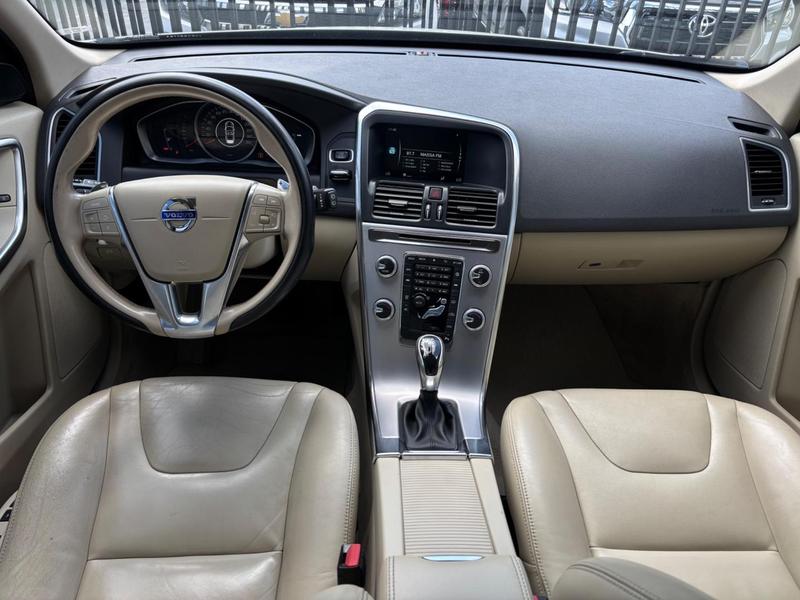 Volvo XC60 2.0 T5 Kin - foto 7