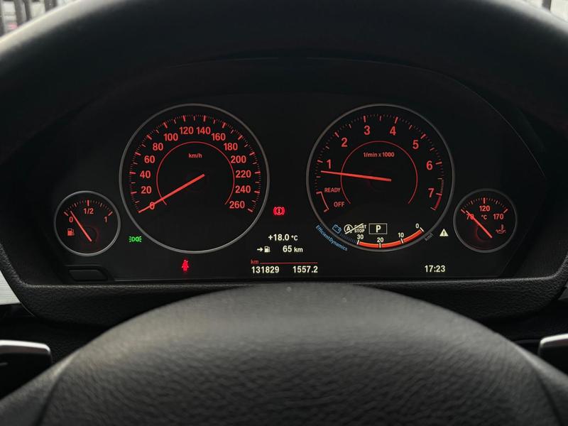 BMW 320i Active Flex - foto 7