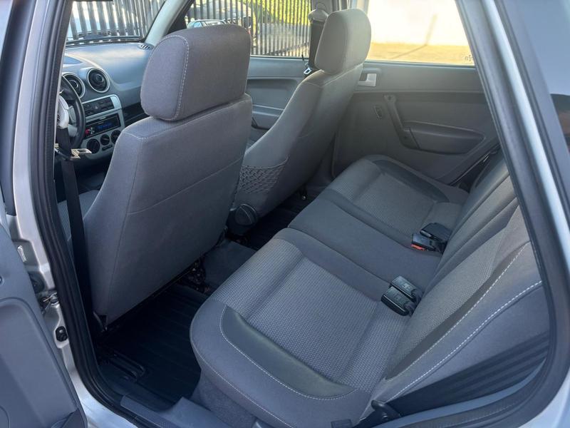 Volkswagen Parati 1.6 Trackfield - foto 13