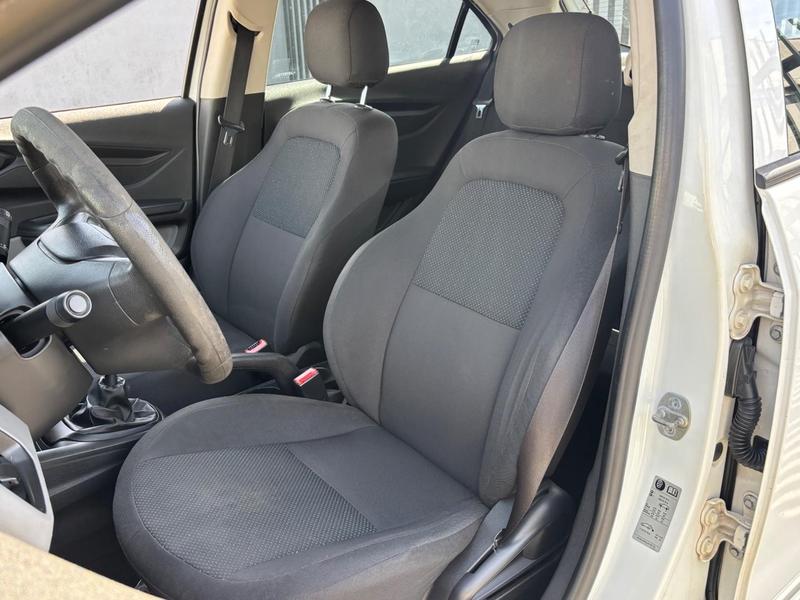 Chevrolet Onix 10mt Joye - foto 12