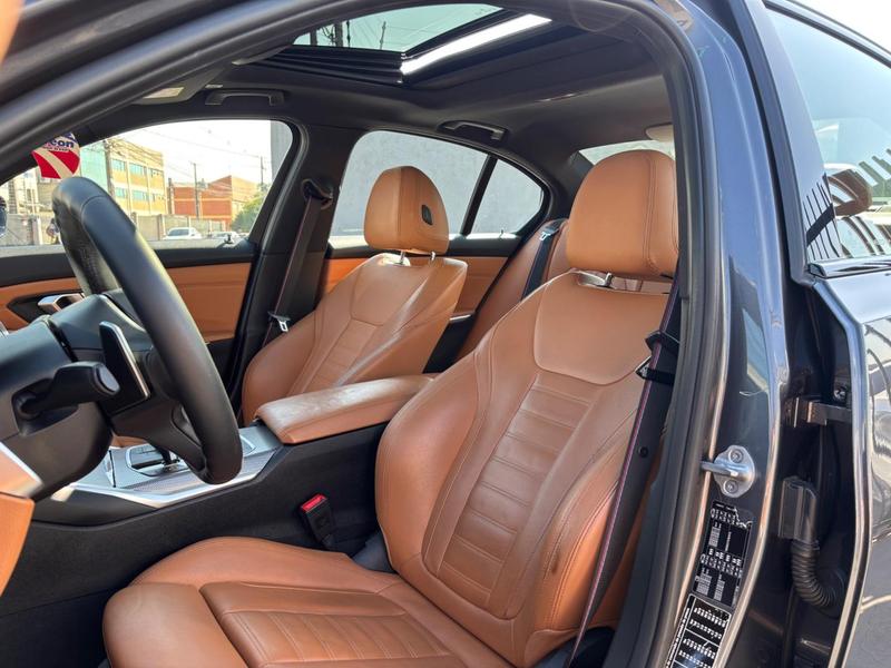 BMW 320i - foto 15
