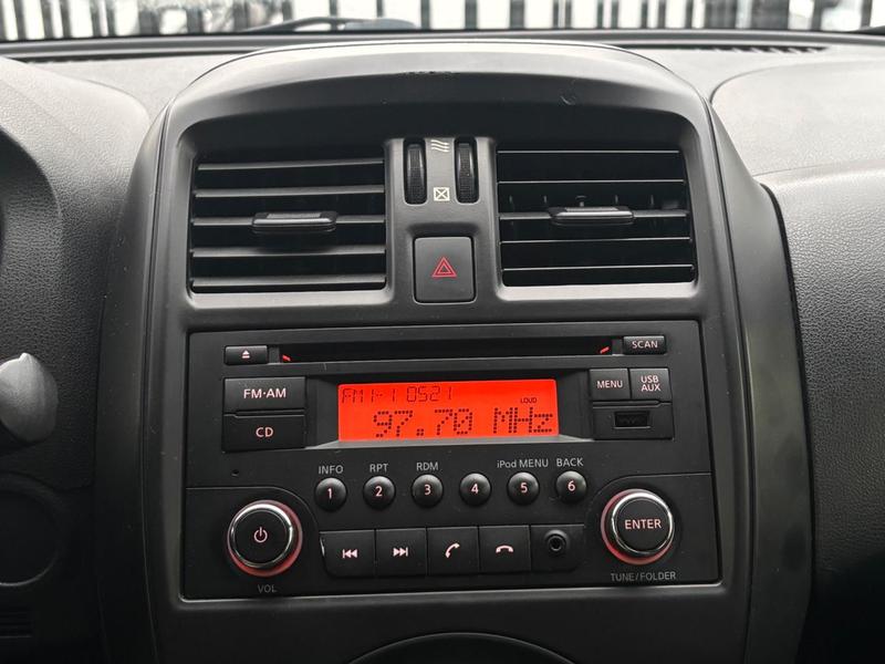 Nissan Versa 1.6 S - foto 9
