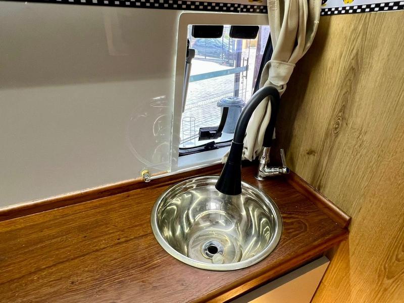 Volkswagen Kombi - foto 15