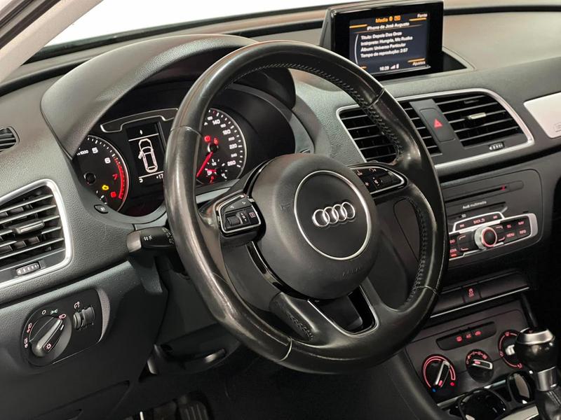 Audi Q3 2.0 TFSI - foto 11